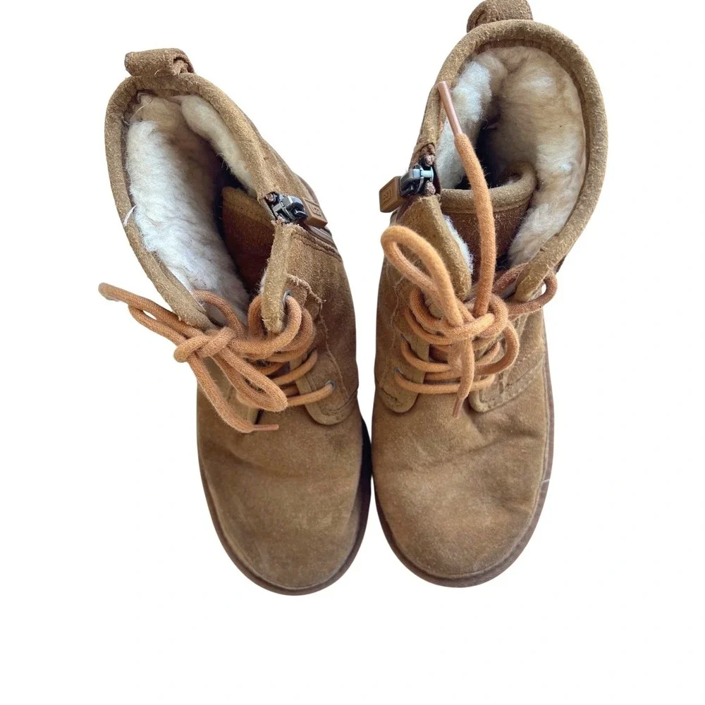 UGG Kids Neumel II Chestnut Suede Lace Up Boots 1017320K‎ Size 4 Youth